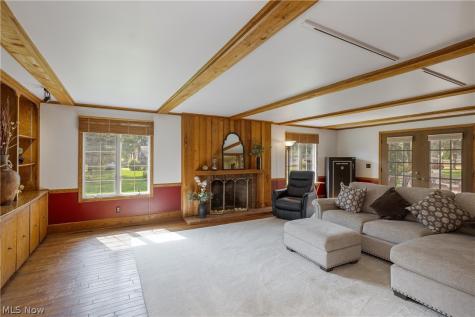 1424 Stonington Road NW North Canton OH 44720