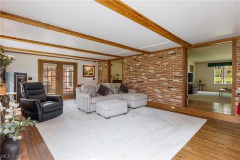 1424 Stonington Road NW North Canton OH 44720