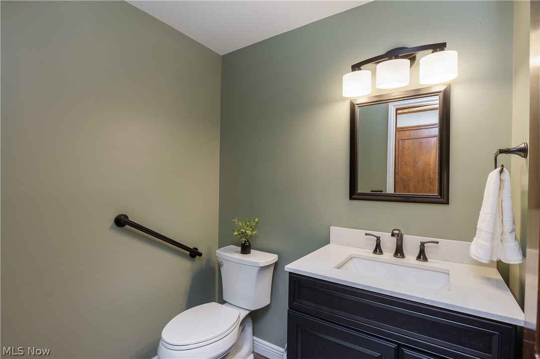 1424 Stonington Road NW North Canton OH 44720