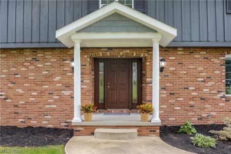 1424 Stonington Road NW North Canton OH 44720