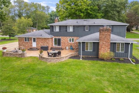 1424 Stonington Road NW North Canton OH 44720