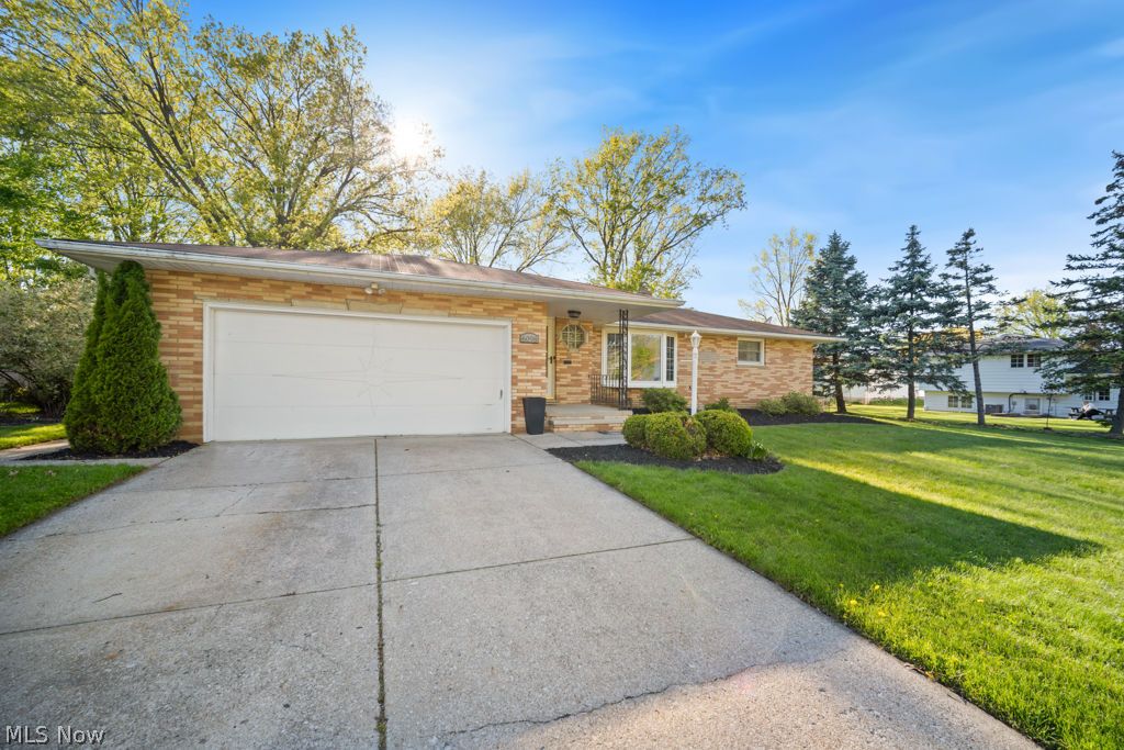 6098 St Joseph Drive Seven Hills OH 44131