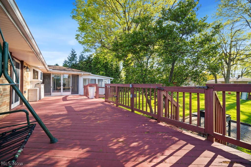 6098 St Joseph Drive Seven Hills OH 44131