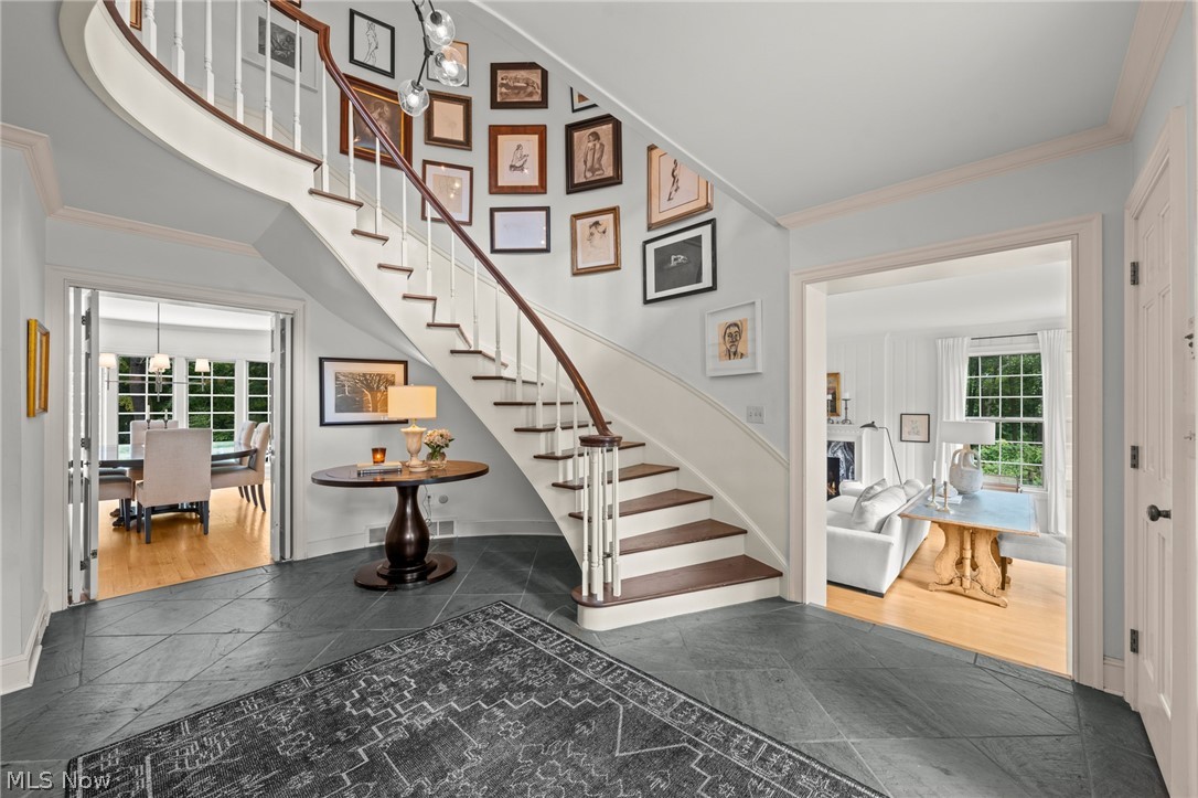 1249 W Hill Drive Gates Mills OH 44040