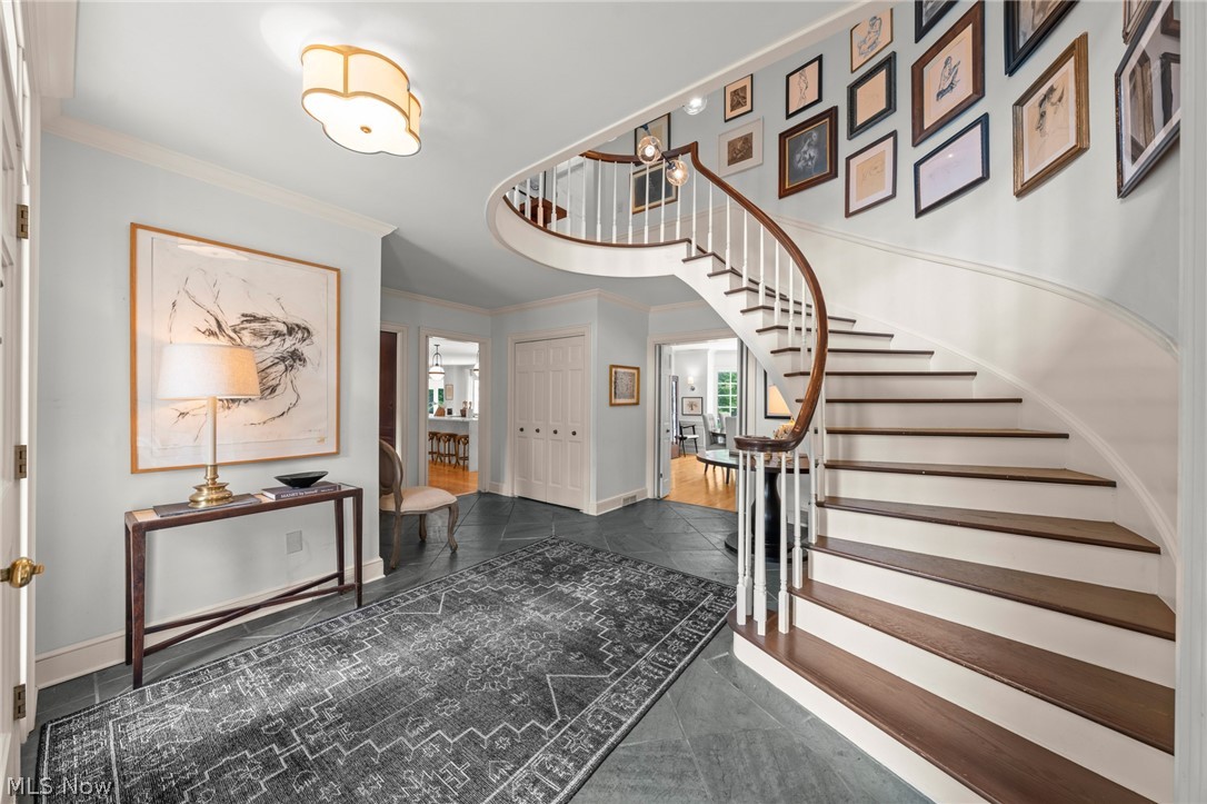 1249 W Hill Drive Gates Mills OH 44040