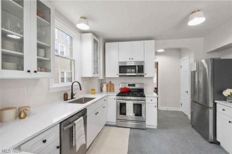 3145 Huntington Road Shaker Heights OH 44120