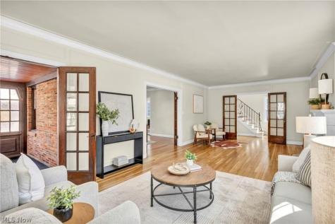 3145 Huntington Road Shaker Heights OH 44120