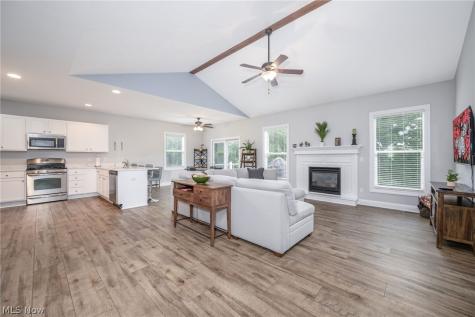 123 Quartz Avenue Peninsula OH 44264
