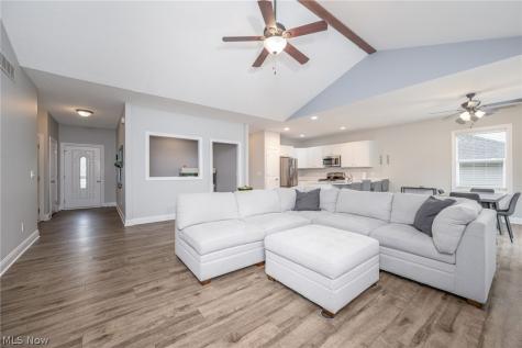 123 Quartz Avenue Peninsula OH 44264