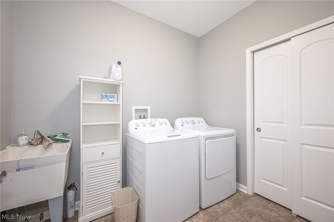 123 Quartz Avenue Peninsula OH 44264