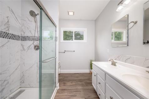 123 Quartz Avenue Peninsula OH 44264
