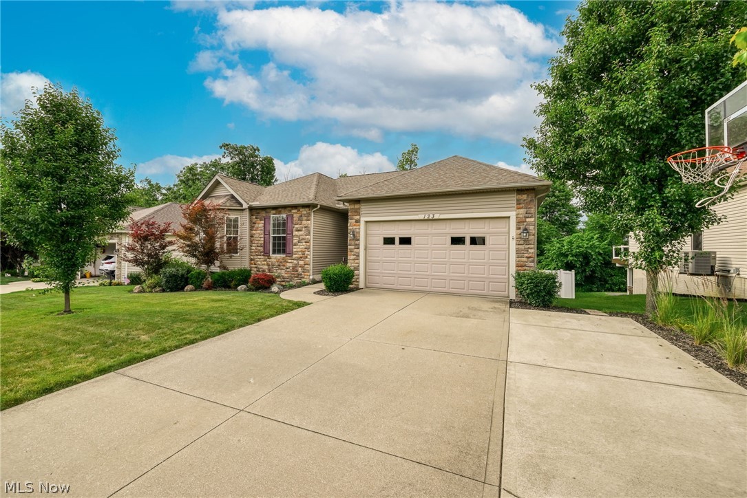 123 Quartz Avenue Peninsula OH 44264