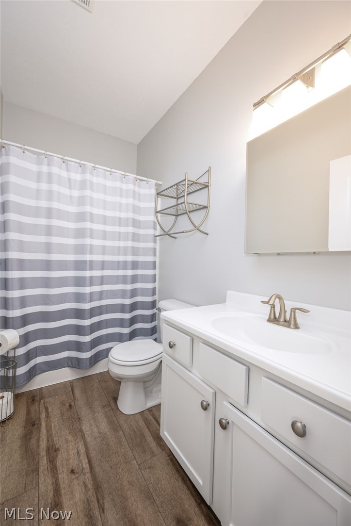 123 Quartz Avenue Peninsula OH 44264