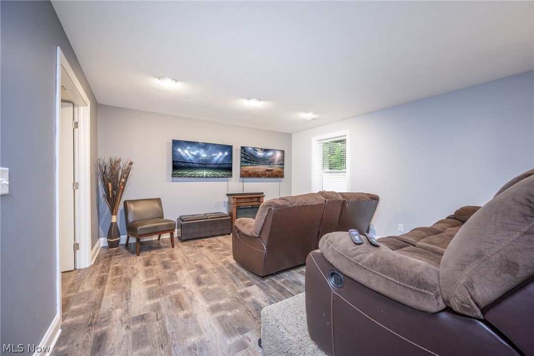 123 Quartz Avenue Peninsula OH 44264