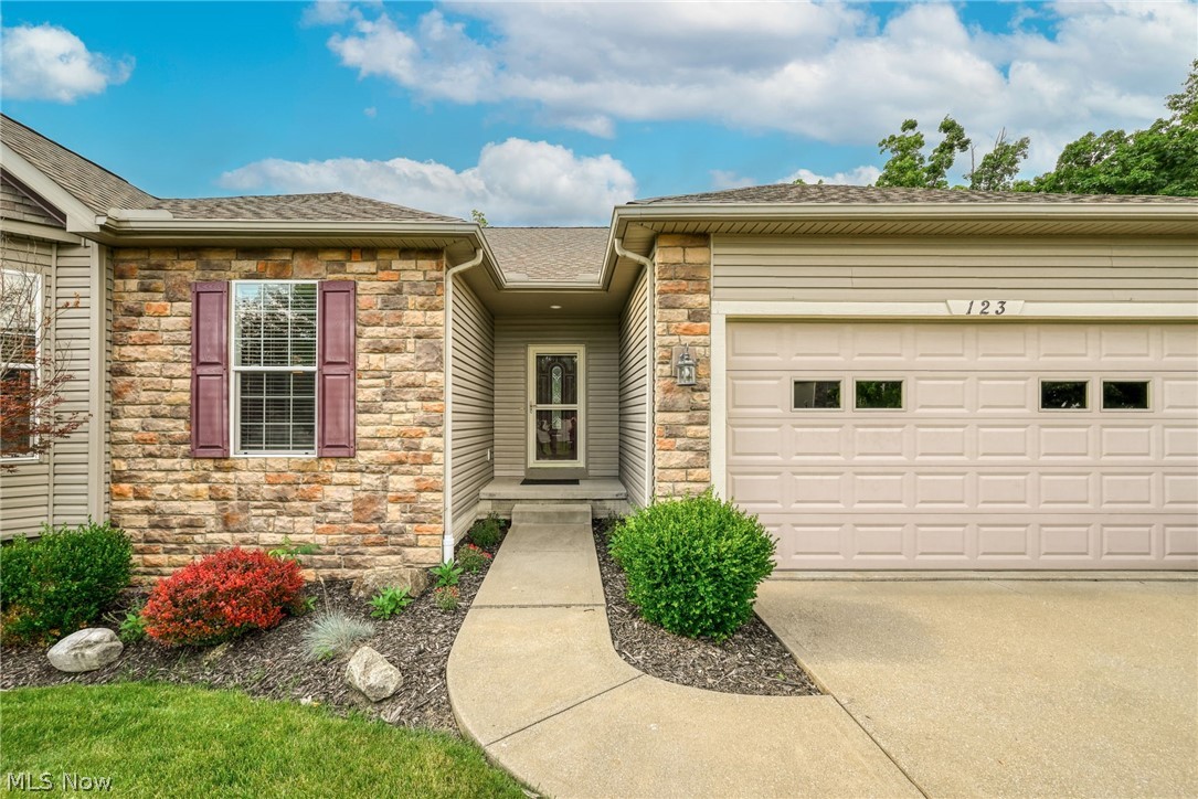 123 Quartz Avenue Peninsula OH 44264