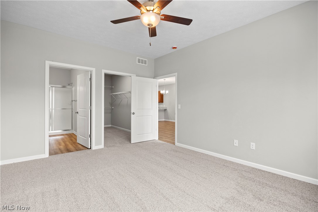556 Eldemire Lane Elyria OH 44035