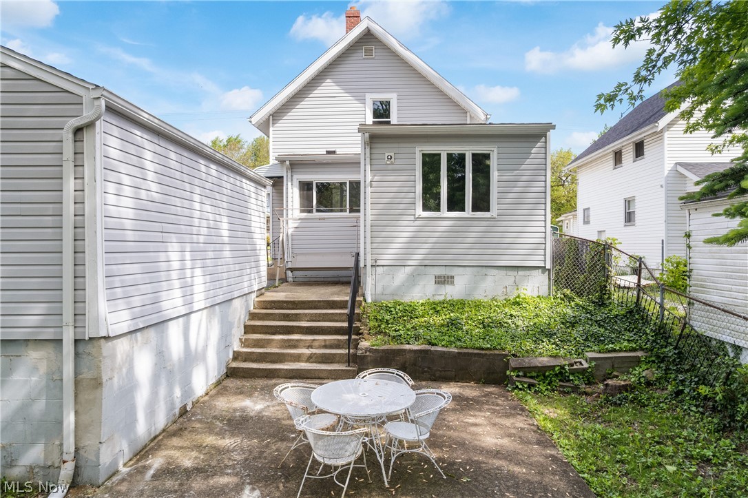 1182 Tampa Avenue Akron OH 44314