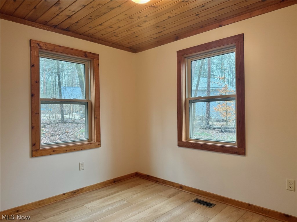 86170 Tappan Highlands Road Uhrichsville OH 44683