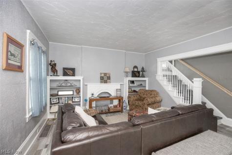 1089 Lakeview Road Cleveland OH 44108