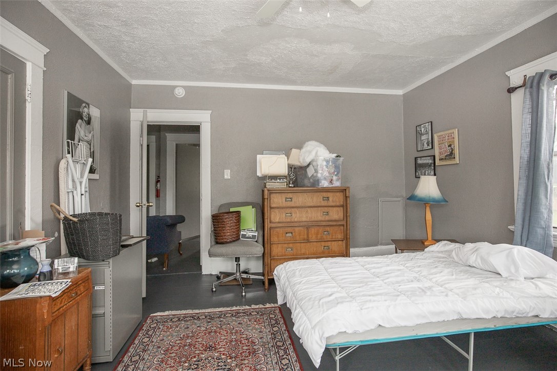 1089 Lakeview Road Cleveland OH 44108