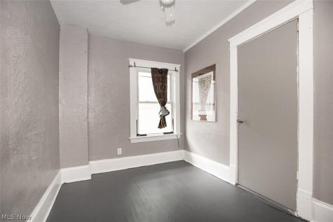 1089 Lakeview Road Cleveland OH 44108