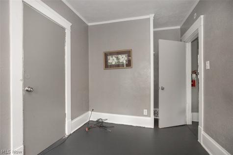 1089 Lakeview Road Cleveland OH 44108
