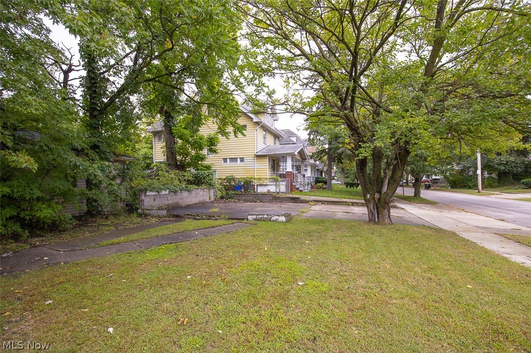 1089 Lakeview Road Cleveland OH 44108