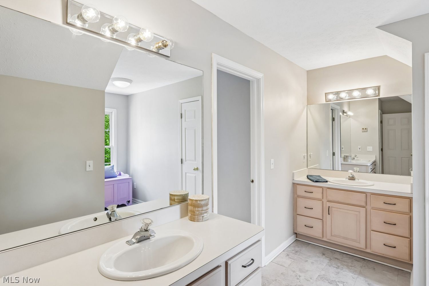 21376 Sydenham Road Shaker Heights OH 44122