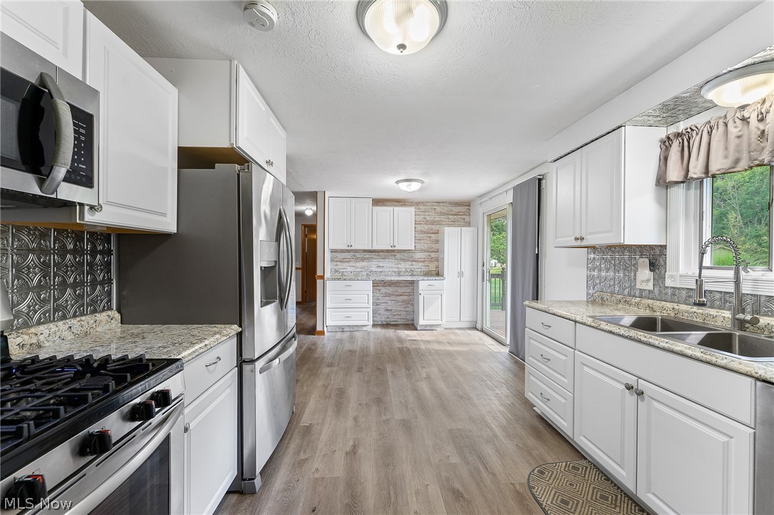 695 S 15th Street Sebring OH 44672