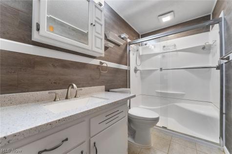 695 S 15th Street Sebring OH 44672