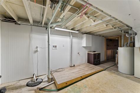 695 S 15th Street Sebring OH 44672