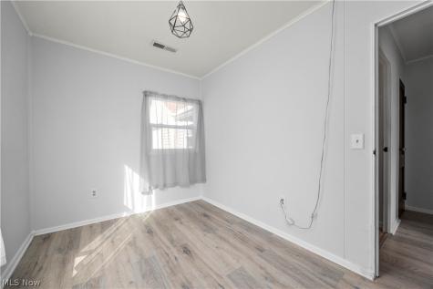 294 Longford Avenue Elyria OH 44035