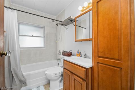 294 Longford Avenue Elyria OH 44035