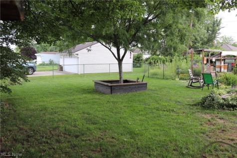 8627 Big Creek Parkway Strongsville OH 44149