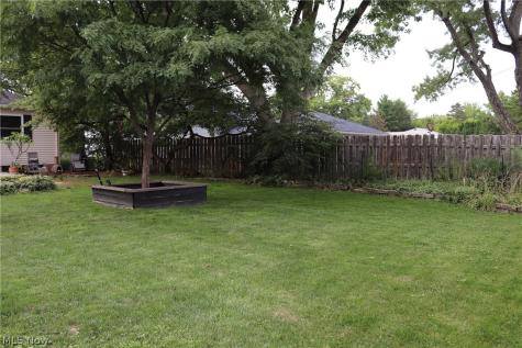 8627 Big Creek Parkway Strongsville OH 44149