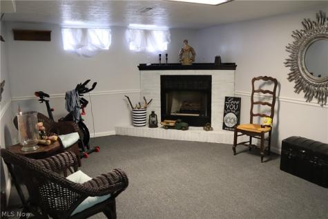 8627 Big Creek Parkway Strongsville OH 44149