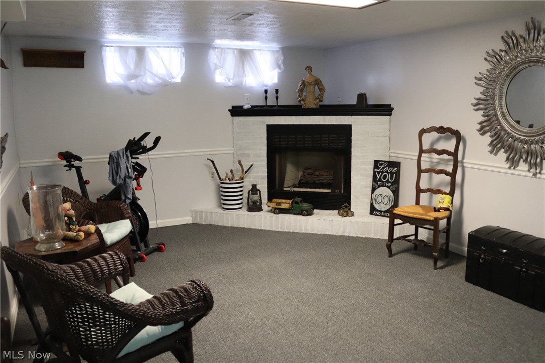 8627 Big Creek Parkway Strongsville OH 44149