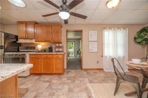 4631 March Avenue Youngstown OH 44505
