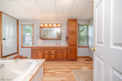 4631 March Avenue Youngstown OH 44505