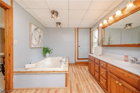 4631 March Avenue Youngstown OH 44505