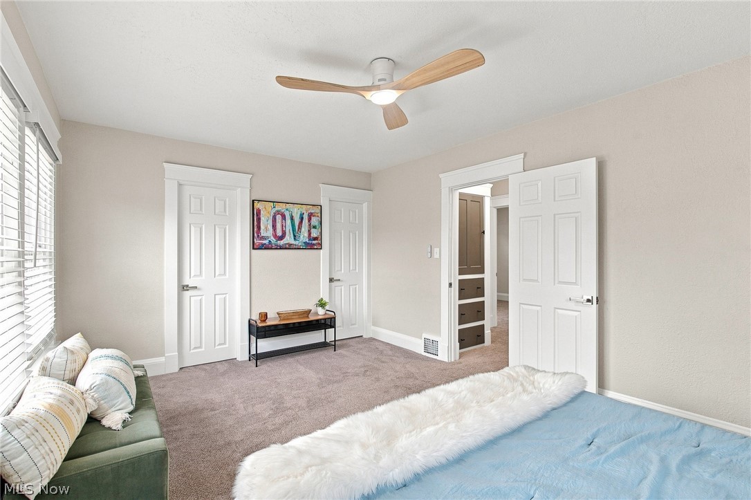 12513 Maplerow Avenue Garfield Heights OH 44105