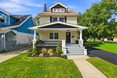 12513 Maplerow Avenue Garfield Heights OH 44105