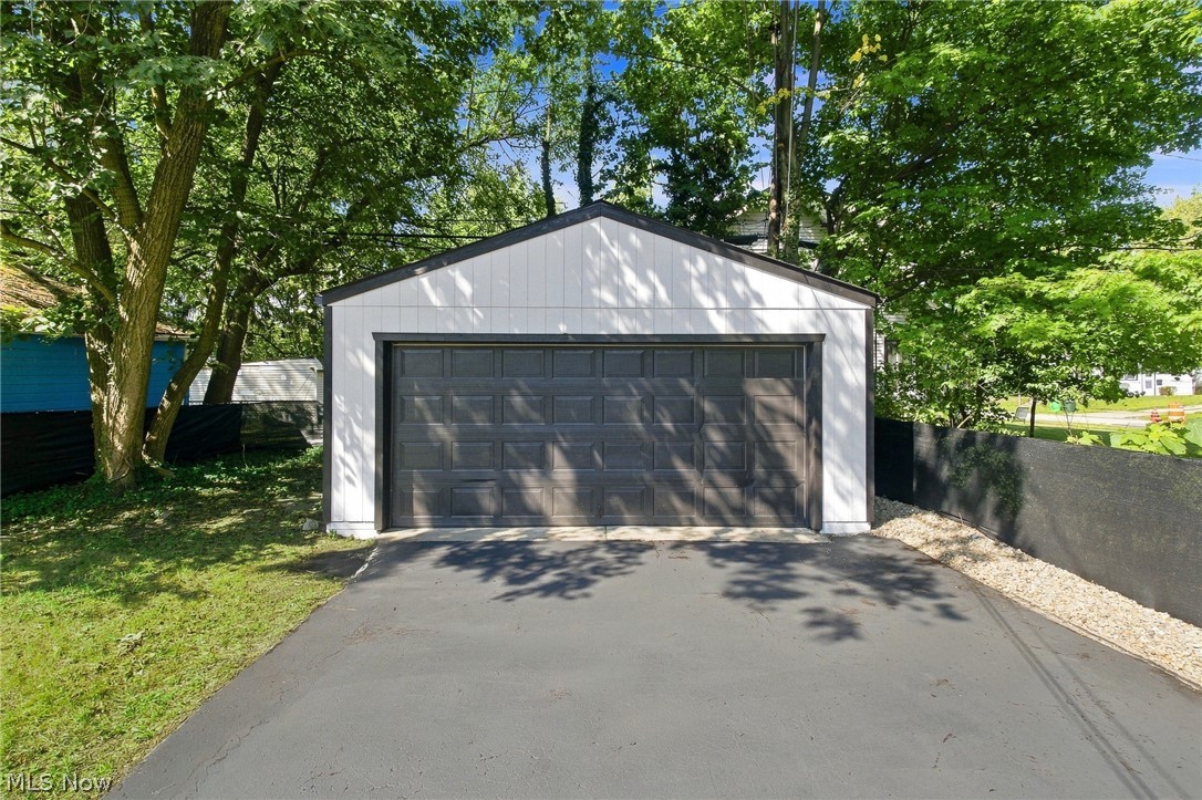 12513 Maplerow Avenue Garfield Heights OH 44105