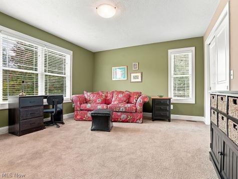 2904 Vicksburg Avenue NW Canton OH 44708