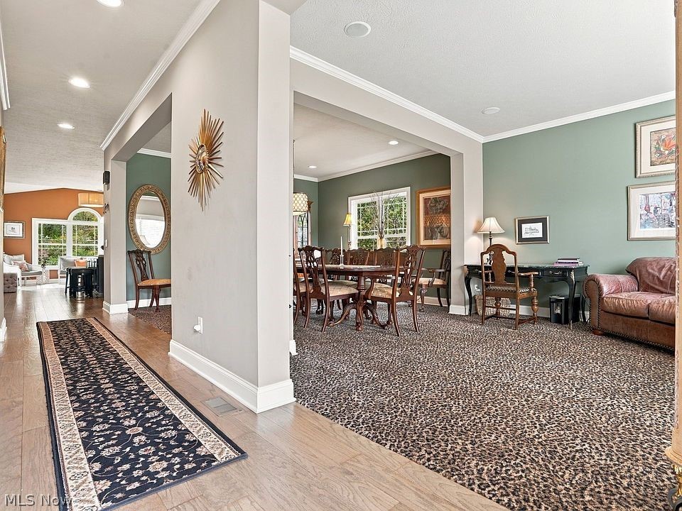 2904 Vicksburg Avenue NW Canton OH 44708
