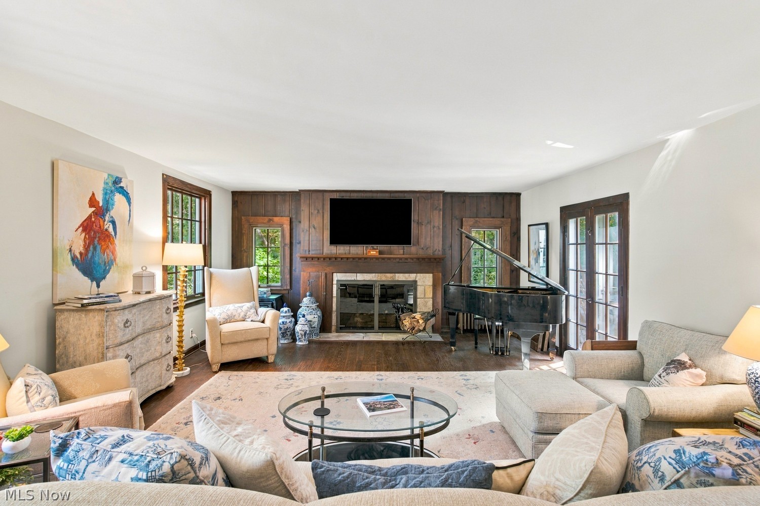 282 Shawnee Trail Aurora OH 44202
