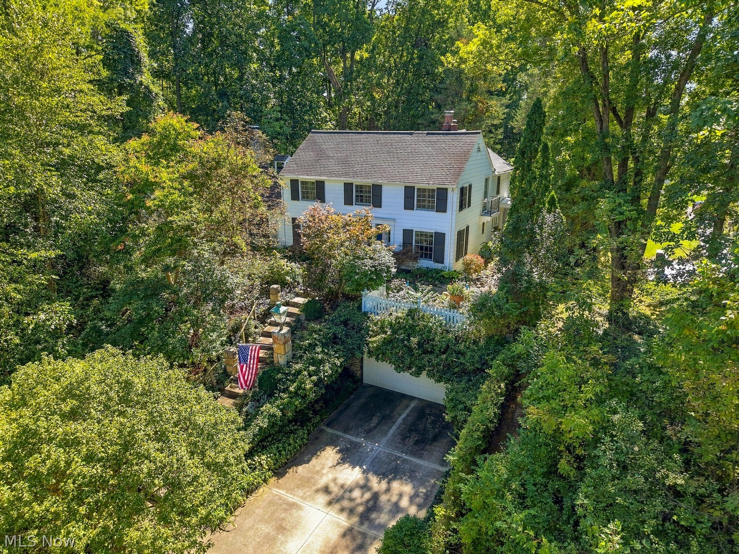 282 Shawnee Trail Aurora OH 44202