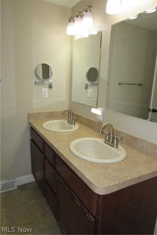7597 Ohio Street Mentor OH 44060