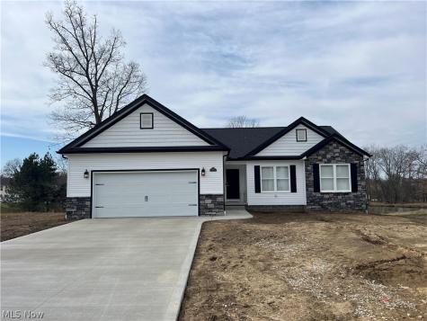4716 Stevie Avenue SW Massillon OH 44646