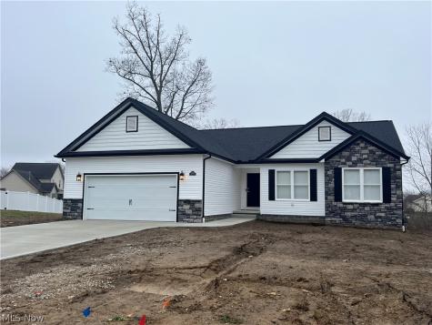 4716 Stevie Avenue SW Massillon OH 44646